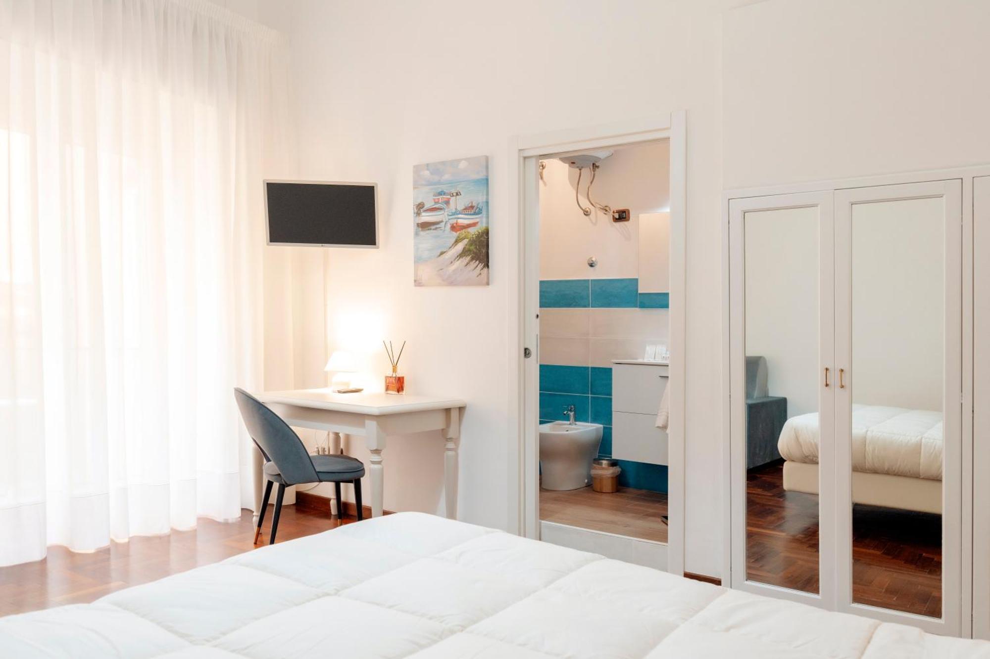 Piazza Tasso Suite Сорренто Екстер'єр фото