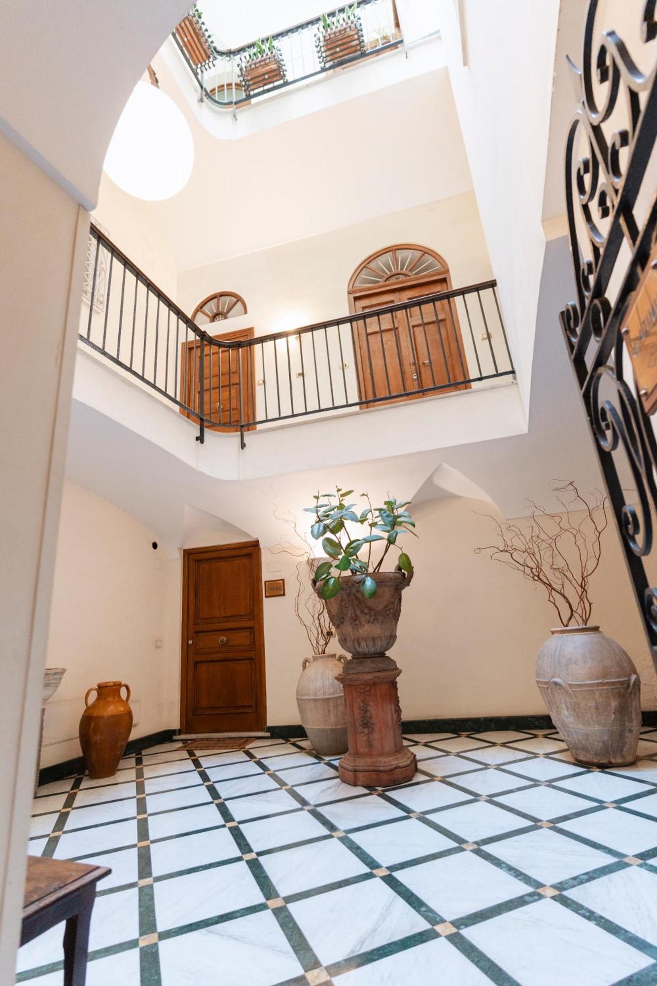 Piazza Tasso Suite Сорренто Екстер'єр фото